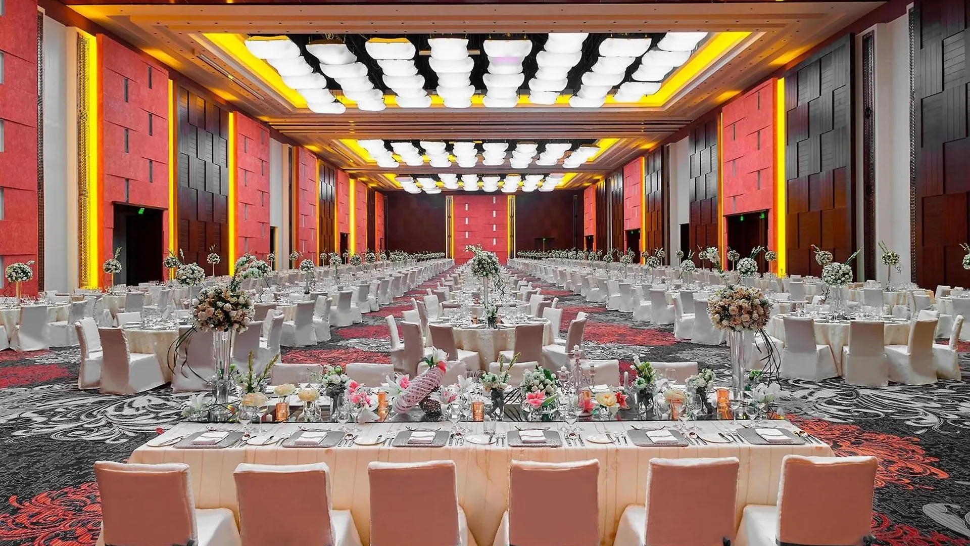 Manila Marriott Hotel At Newport World Resorts Пасай