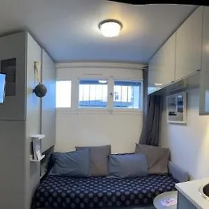  Apartment 17 Cosy Et Calme Au Dessus Du Vieux Port France